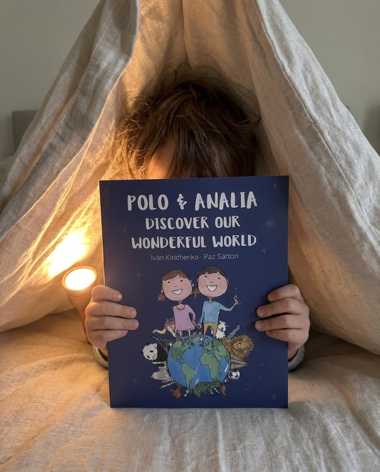 Polo & Analía Discover Our Wonderful World